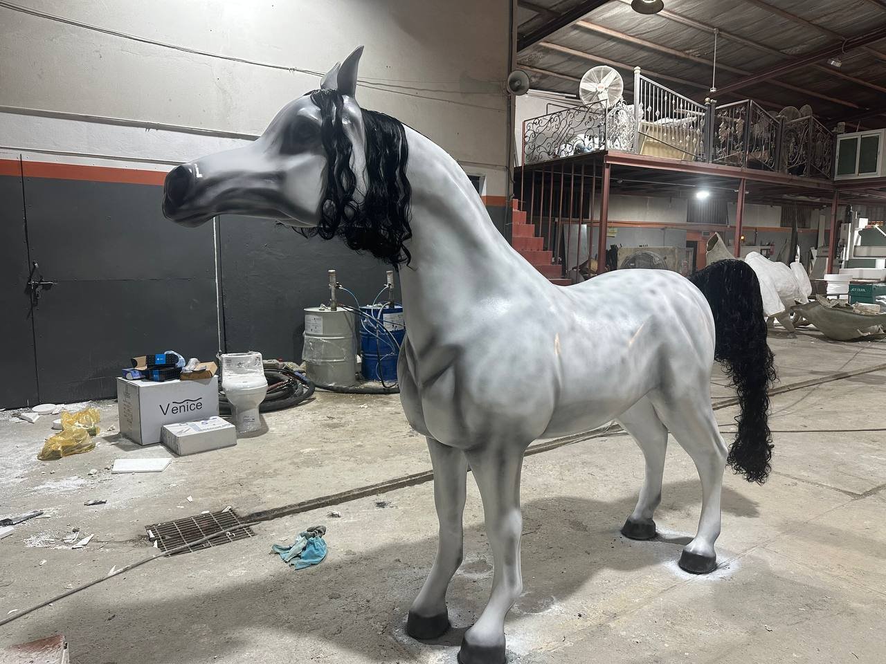 photo_5888637730798288708_y